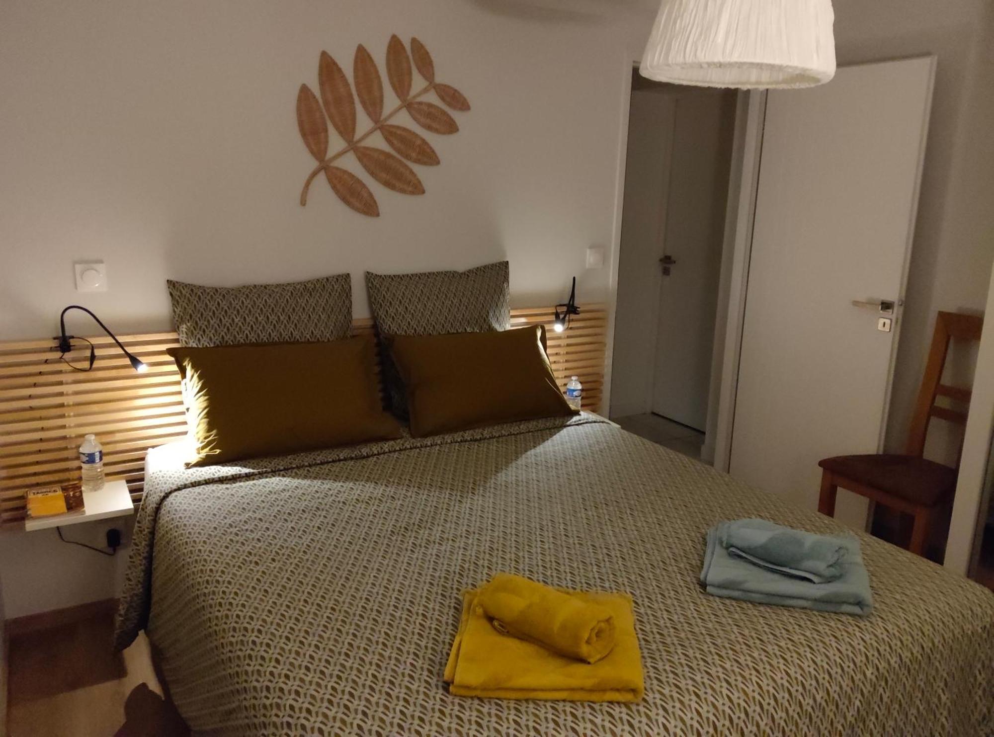 Du Cote De Chez Paule, Chambre Avec Entree Independante Et Salle D'Eau Privative Séméac Dış mekan fotoğraf